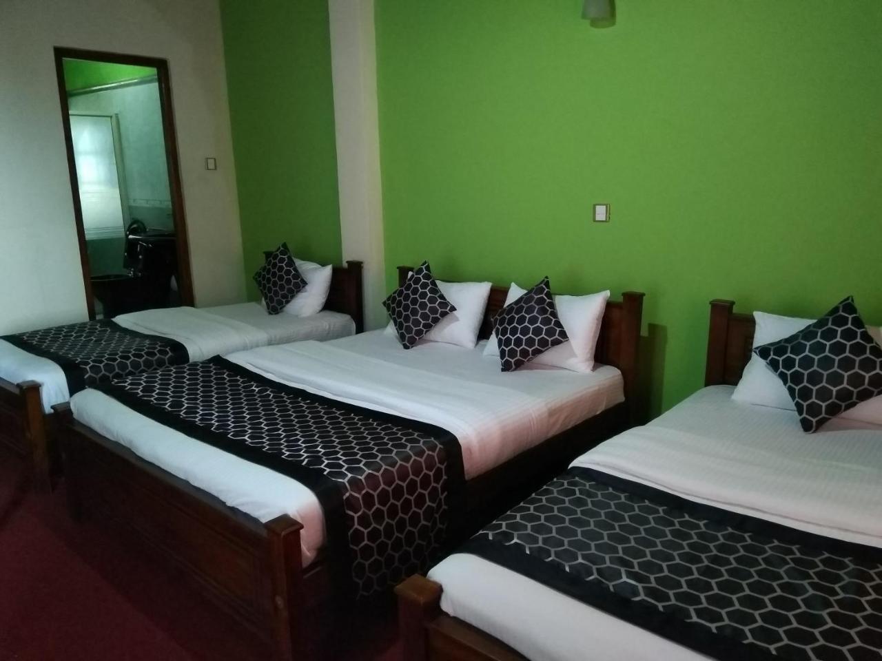 Goodwill Lanka Cottage นูวาราเอลิยา ภายนอก รูปภาพ