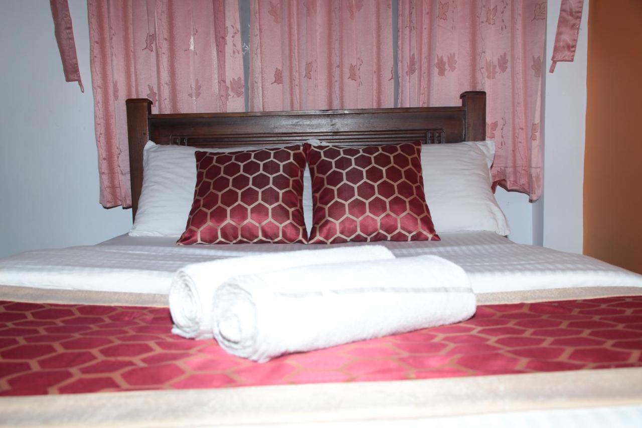Goodwill Lanka Cottage นูวาราเอลิยา ภายนอก รูปภาพ